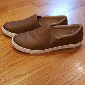 UGG Cas slip on